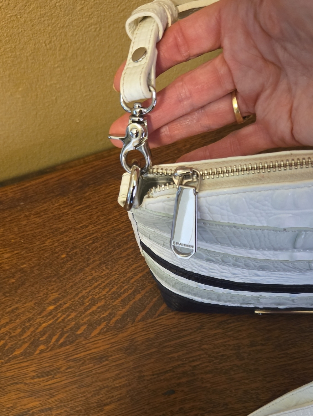 Brahmin Mini Duxbury Crossbody/ Shoulder Bag - Picture 6 of 16